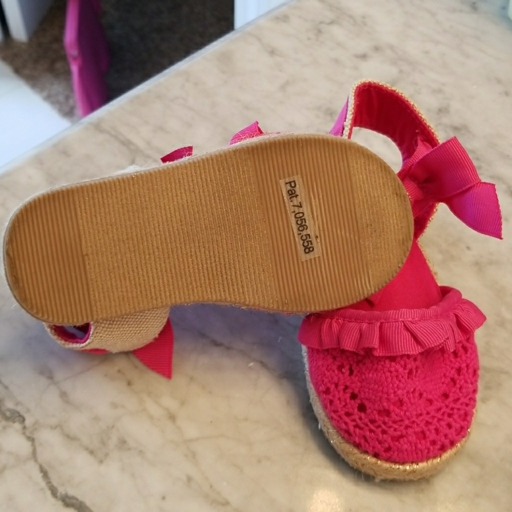Sandals - Picture 2 of 3